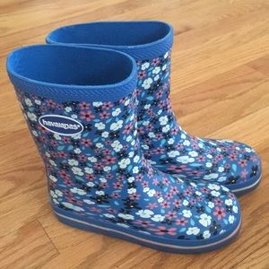 NWOT Havainas Blue Star Liberty Print Rain Boots